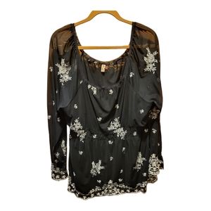 Seven long sleeve embroidered blouse Size 18/20